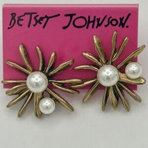 Betsey Johnson Starburst Faux Pearl Stud Earrings!!